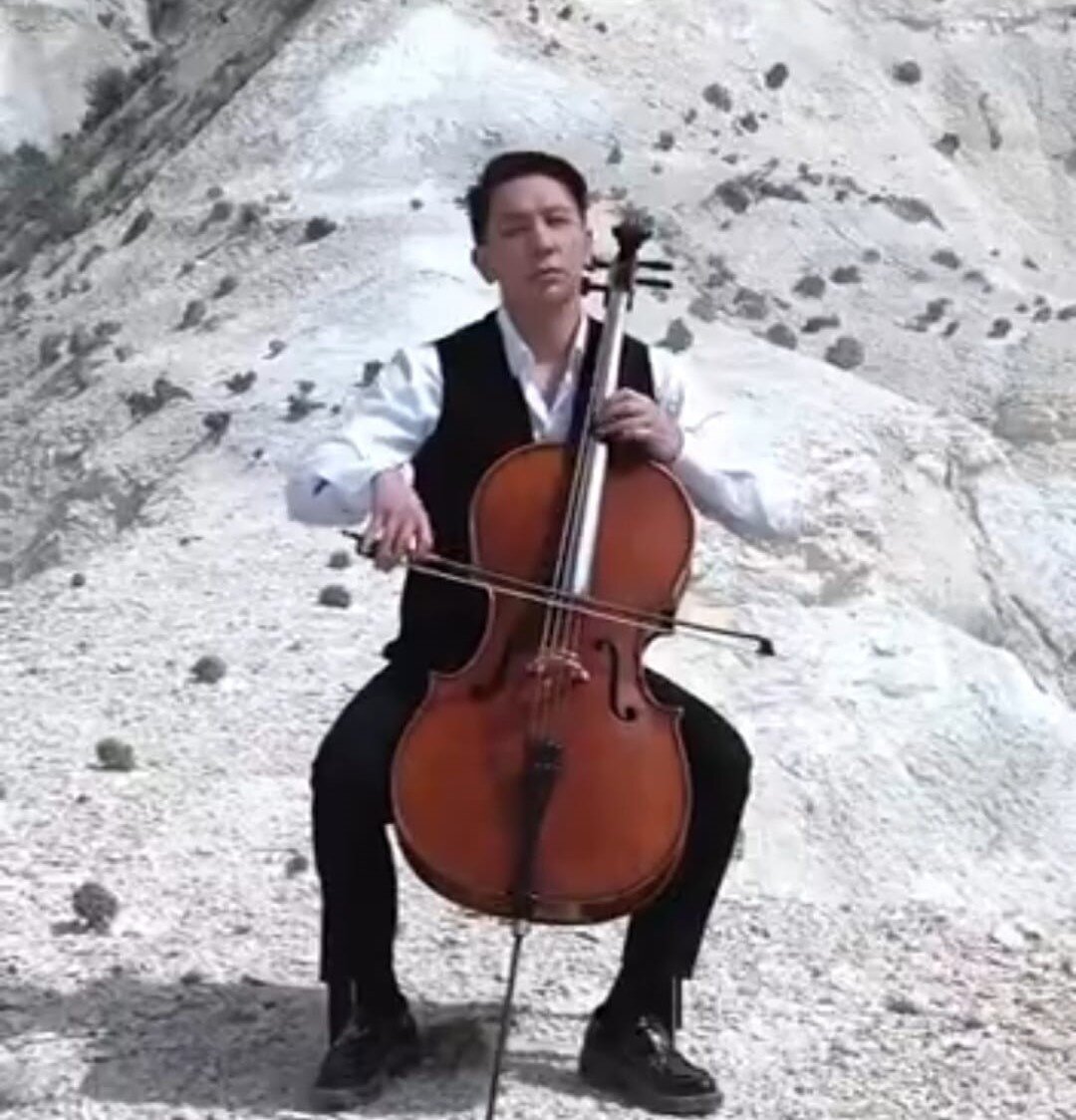 Известный виолончелист исполнил на Актолагае произведение Ахмета Жубанова