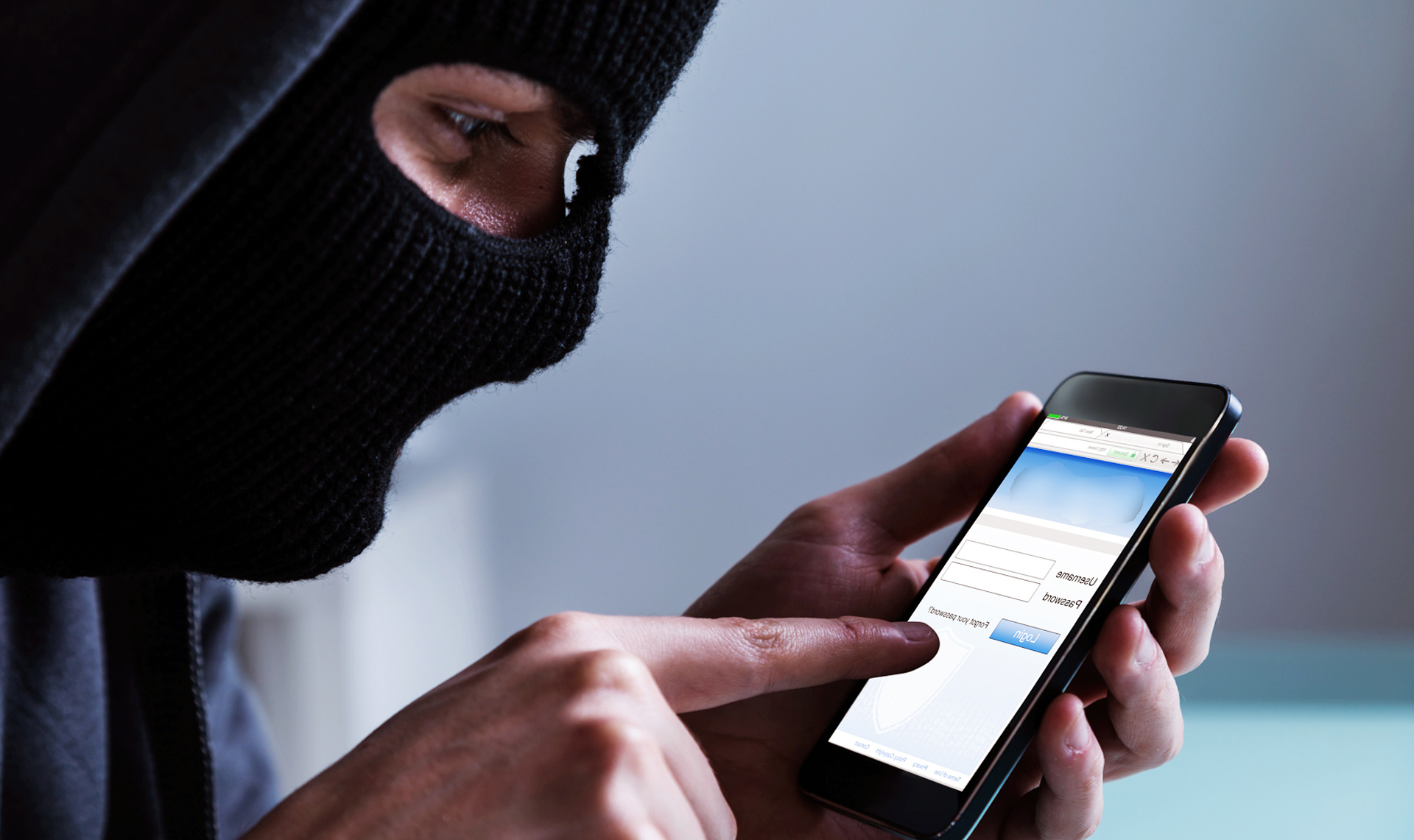 Меняем счетчик: аферисты атакуют казахстанцев звонками