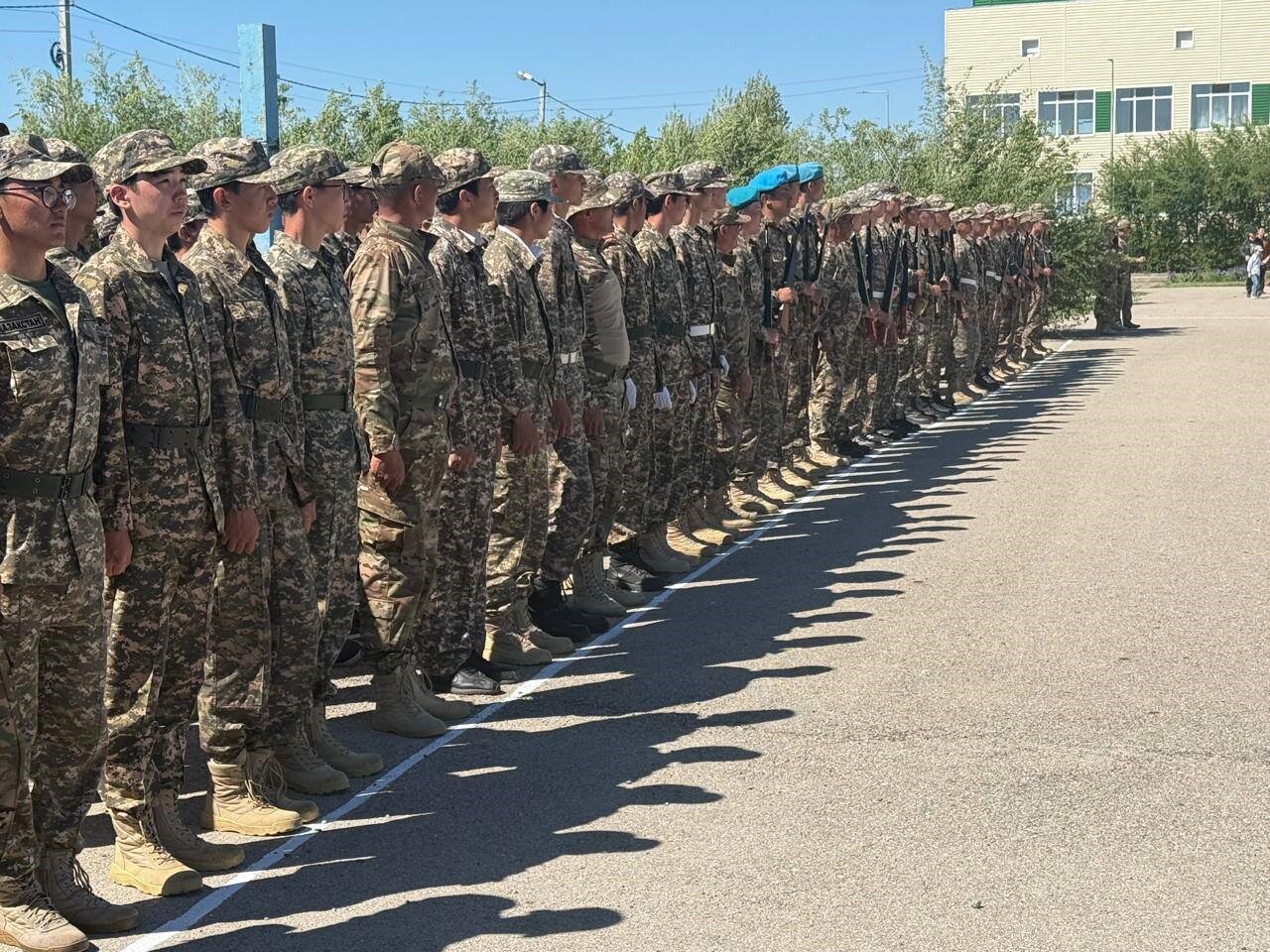 Около 4000 школьников Актюбинской области прошли учебно-полевые сборы — как это было